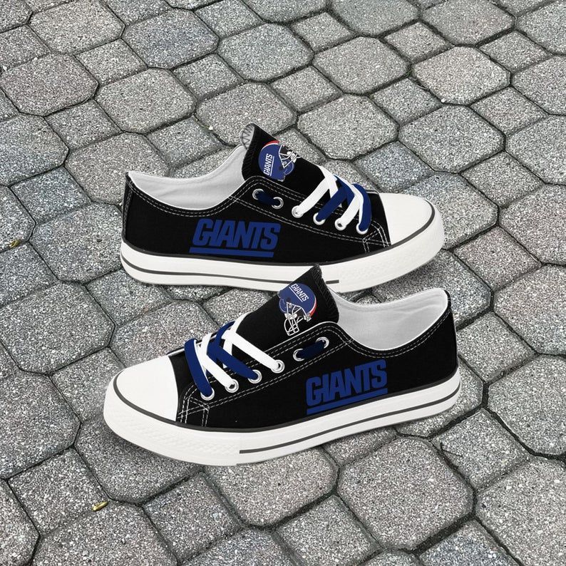 New-York-Giants-NFL-Football-3-Gift-For-Fans-Low-Top-Custom-Canvas-Shoes New York Giants NFL Football 3 Gift For Fans Low Top Custom Canvas Shoes