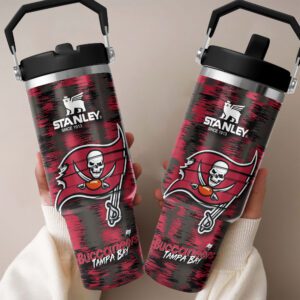 Tampa Bay Buccaneers Stanley IceFlow Flip Straw Tumbler 30Oz FST1030