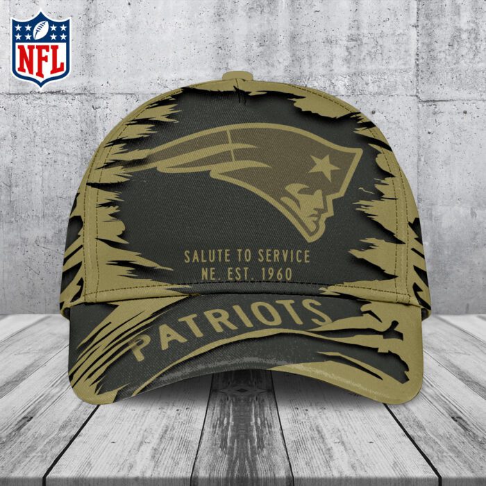 New England Patriots 2025 Salute to Service Classic Cap